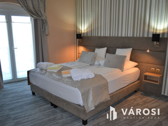 Balatonnál, étterem, hotel, wellness és rendezvényközpont !