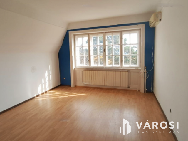Nagypolgári villa parkosított kerttel, Dunai panorámával