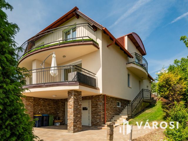 Panorámás ikerház, prémium lokációval