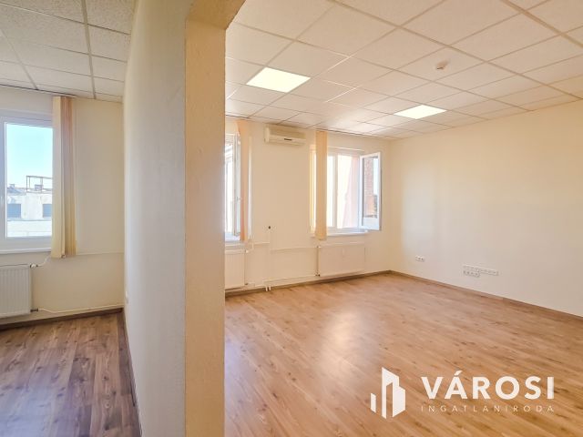 45 m2, 2 helyiséges iroda kiadó