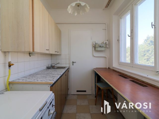 Kiadó egy panel lakás a Kazinczy-lakótelepen